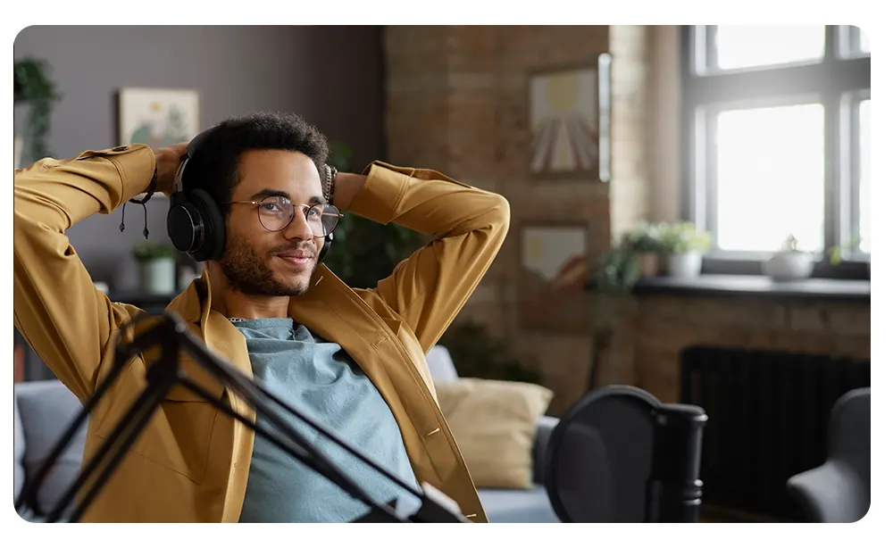 How Much Does It Cost to Rent a Podcast Studio in Dubai in 2025? 2 cost-rent-podcast-studio-dubai2